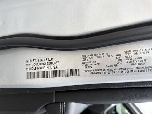 New 2025 Jeep Grand Cherokee L Limited image 33