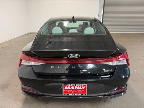 Used 2023 Hyundai Elantra Limited FWD image 4