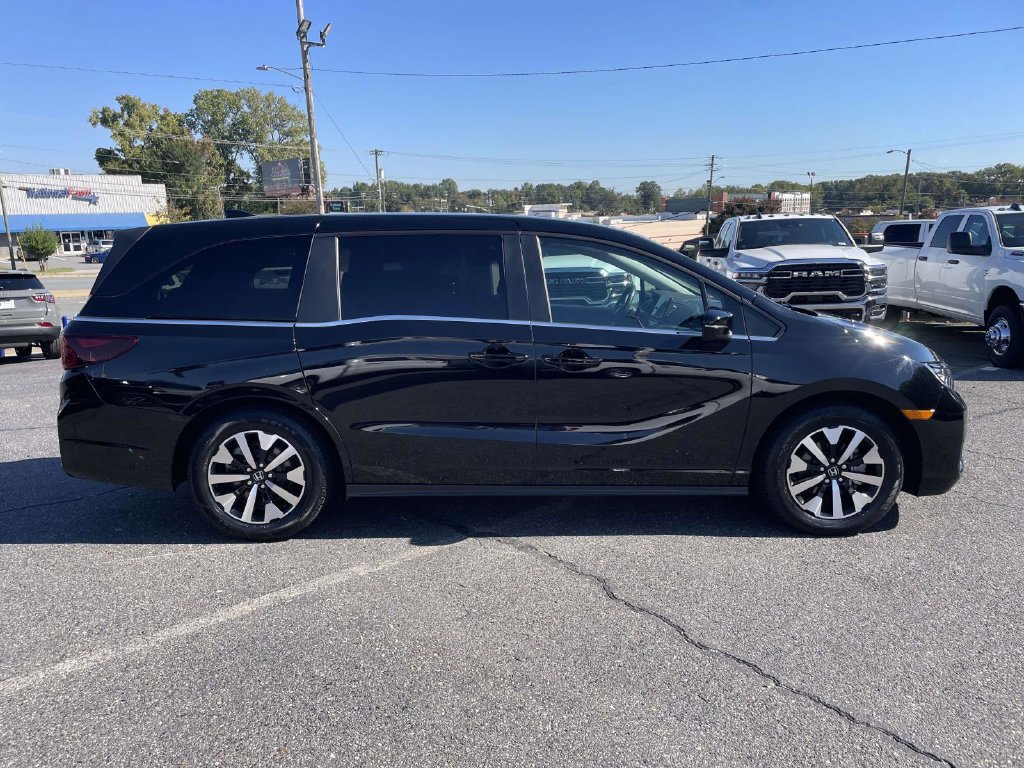 Used 2025 Honda Odyssey EX-L image 9