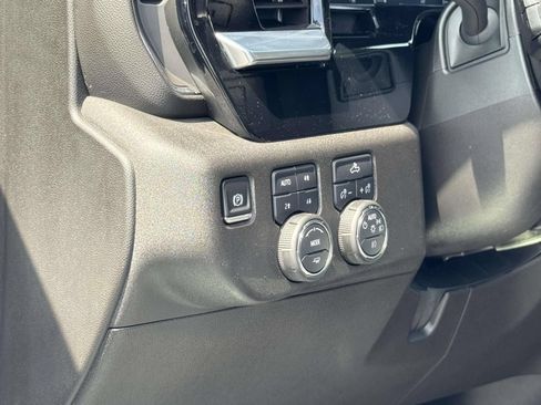 Used 2024 Chevrolet Silverado 1500 RST AWD/4WD image 12