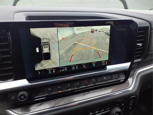 Certified 2023 Chevrolet Silverado 1500 LTZ w/ LTZ Convenience Package II image 18