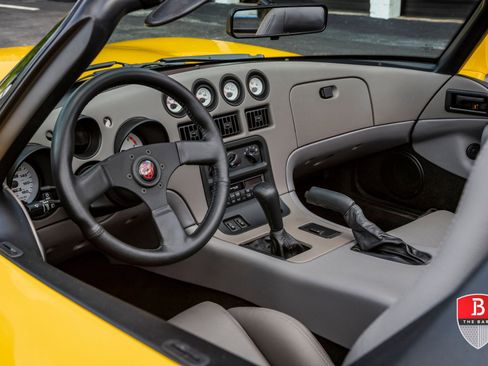 Used 1995 Dodge Viper RT/10 image 20