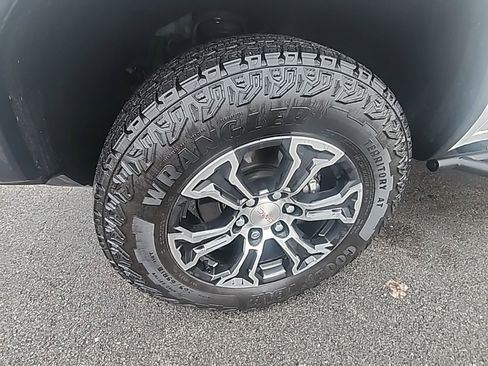 Used 2023 GMC Canyon AT4 image 16