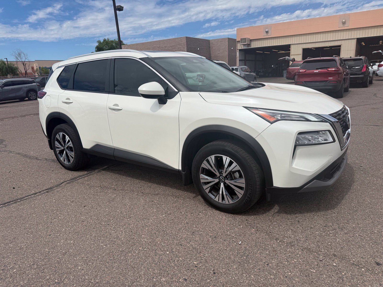 Certified 2023 Nissan Rogue SV w/ SV Premium B Package FWD image 3