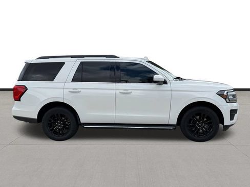 Used 2023 Ford Expedition XLT RWD image 4
