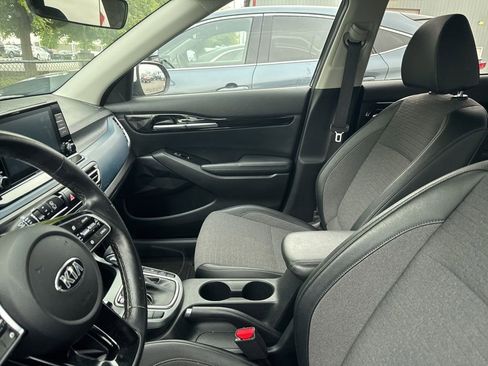 Used 2021 Kia Seltos S AWD/4WD image 8