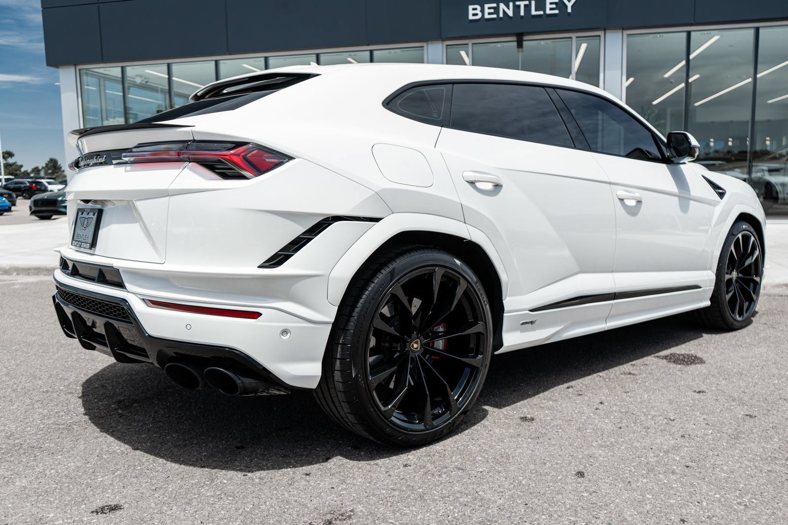 Used 2024 Lamborghini Urus S AWD/4WD image 13