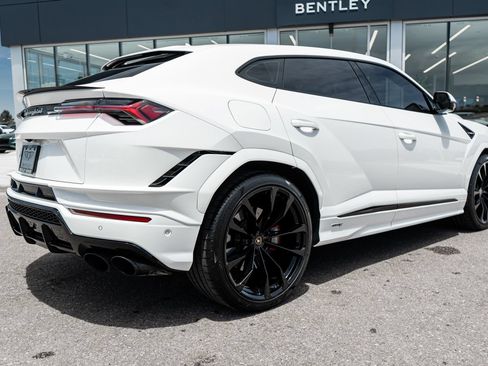 Used 2024 Lamborghini Urus S AWD/4WD image 13