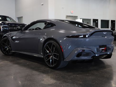 Used 2021 Aston Martin V8 Vantage Coupe RWD image 4