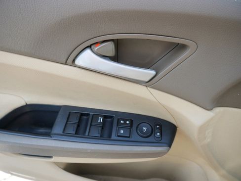 Used 2010 Honda Accord LX image 14