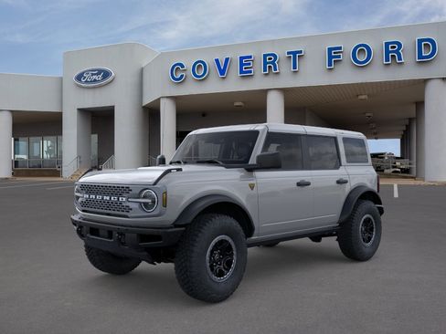 New 2026 Ford Bronco Badlands AWD/4WD image 1