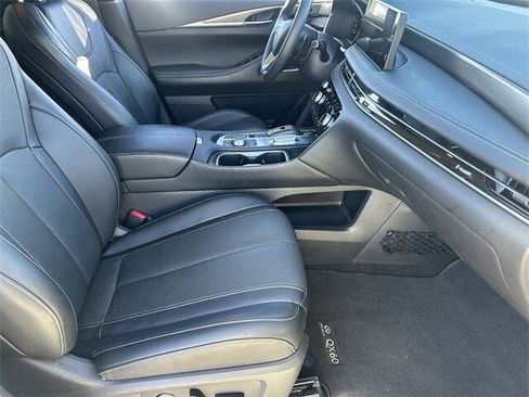 Certified 2023 INFINITI QX60 Luxe w/ Performance Audio Package image 12