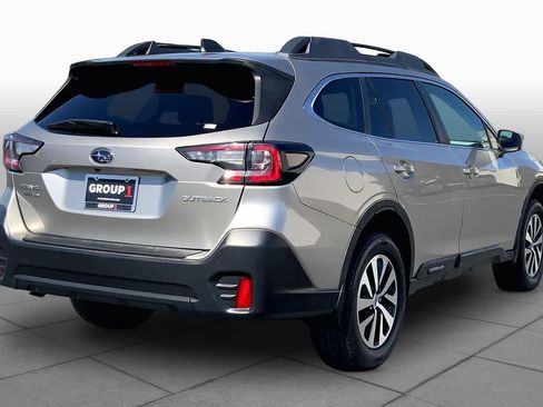 Used 2020 Subaru Outback Premium AWD/4WD image 12