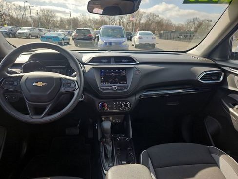 Used 2023 Chevrolet TrailBlazer LT image 12