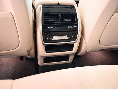 Used 2021 BMW X5 xDrive40i w/ Premium Package image 27