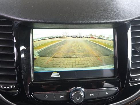 Used 2019 Chevrolet Trax LT w/ LT Convenience Package image 29