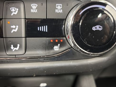 Used 2022 Chevrolet TrailBlazer RS w/ Sun and Liftgate Package AWD/4WD image 26
