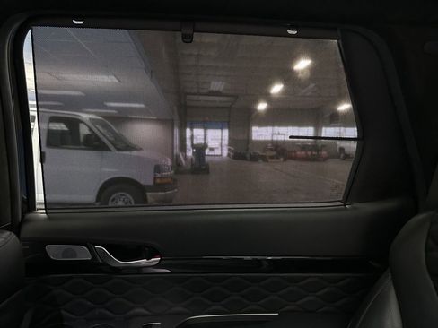 Used 2021 Hyundai Palisade Calligraphy image 28