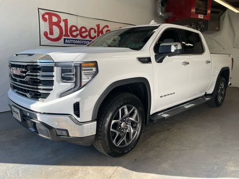 New 2026 GMC Sierra 1500 SLT w/ SLT Premium Plus Package image 2