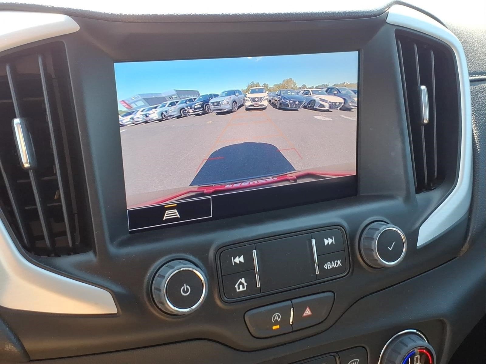 Used 2023 GMC Terrain SLT AWD/4WD image 21