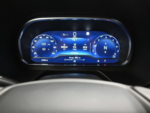 Used 2022 Chevrolet Suburban RST w/ Luxury Package RWD image 15