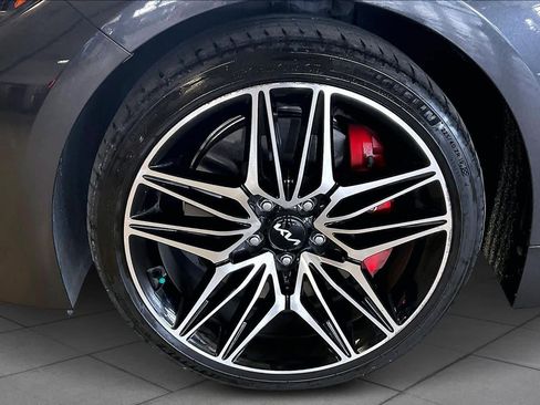 Used 2022 Kia Stinger GT2 image 10