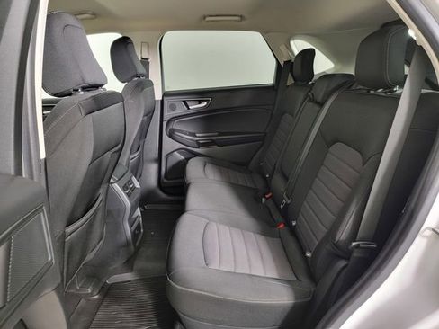 Used 2024 Ford Edge SE w/ Black Appearance Package AWD/4WD image 14