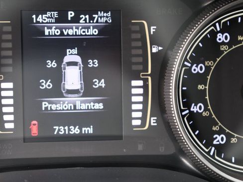 Used 2020 Jeep Cherokee Latitude Plus AWD/4WD image 32
