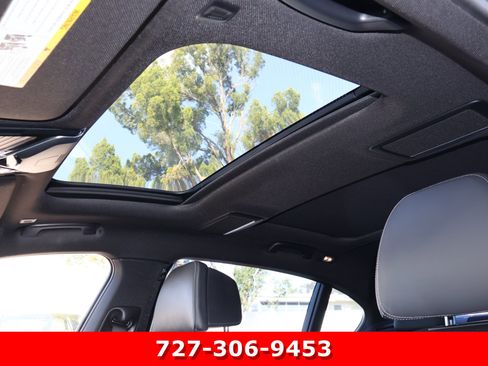 Used 2021 BMW 750i xDrive w/ Executive Package image 5