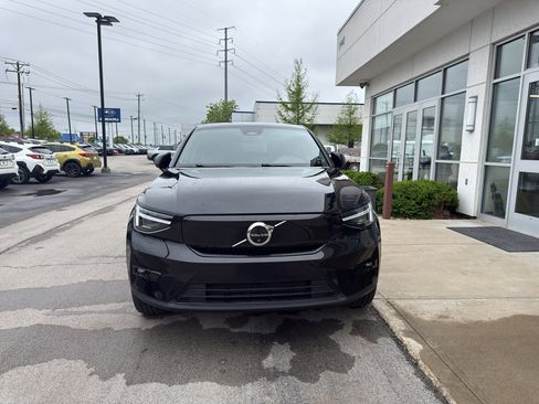 Used 2023 Volvo C40 P8 Recharge Ultimate w/ Protection Package Premier AWD/4WD image 8