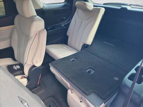Used 2024 Hyundai Palisade Limited image 8
