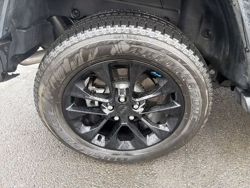 Used 2022 Jeep Wrangler Unlimited Sahara w/ Cold Weather Group AWD/4WD image 33