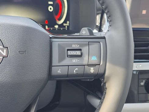 New 2026 Nissan Pathfinder SL image 23