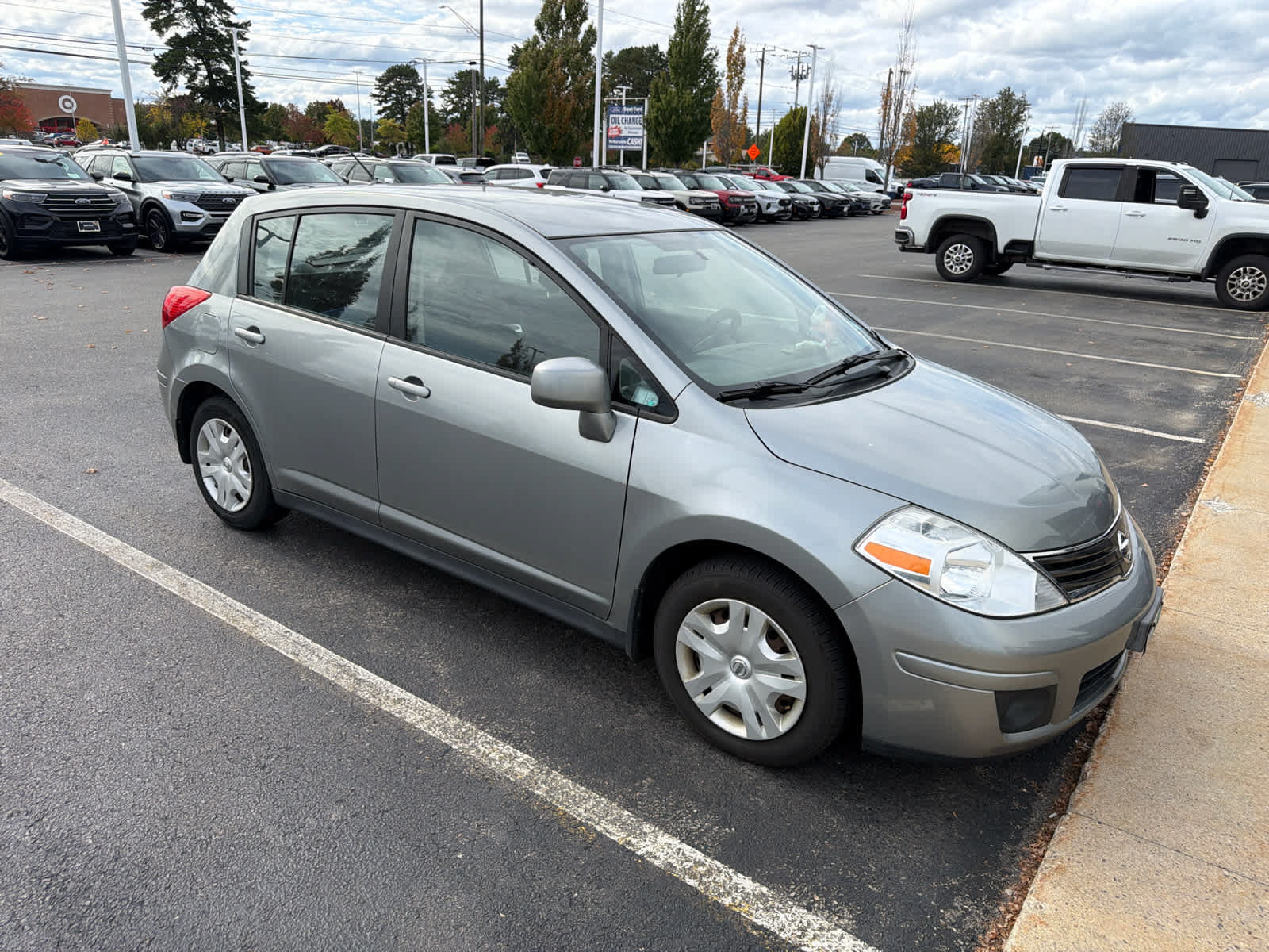 Used 2011 Nissan Versa 1.8 S w/ Plus Pkg FWD image 3