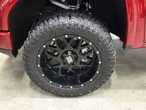 Used 2023 GMC Sierra 1500 AT4 w/ Technology Package image 29