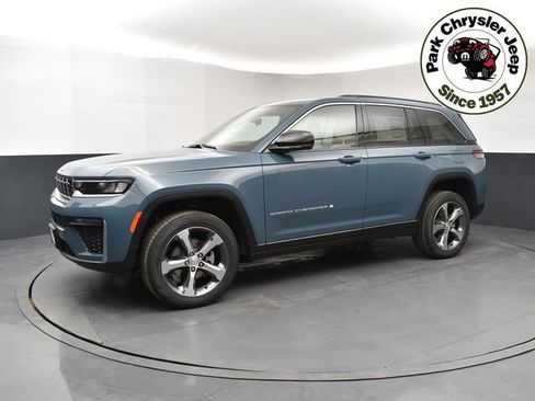 New 2026 Jeep Grand Cherokee Limited image 3