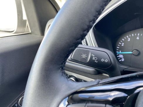 Used 2022 Ford Escape SEL image 23