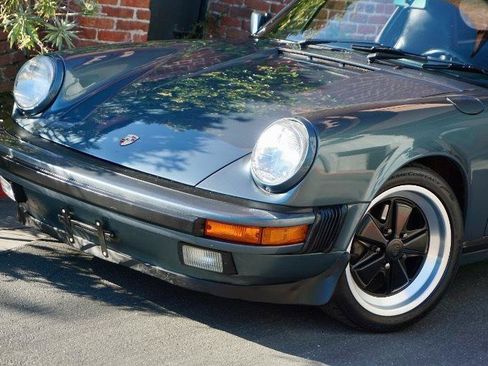 Used 1987 Porsche 911 Carrera RWD image 18