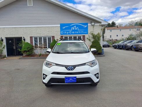 Used 2016 Toyota RAV4 XLE AWD/4WD image 3