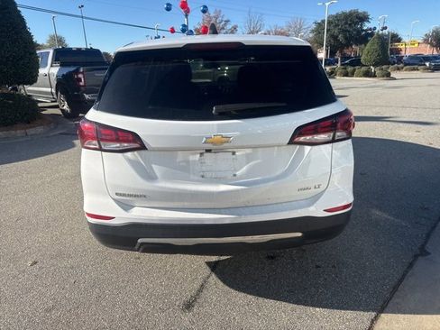 Used 2024 Chevrolet Equinox LT image 3