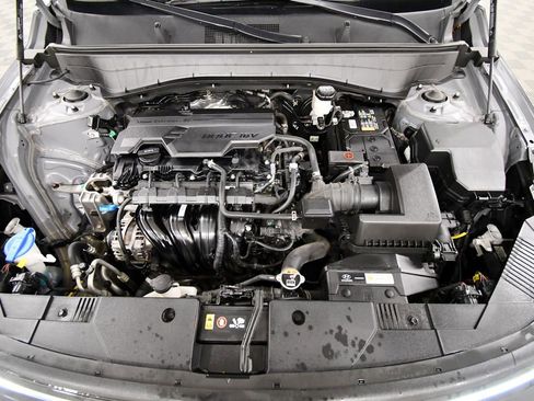 Used 2025 Hyundai Kona SEL image 11