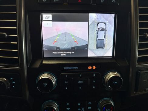 Used 2020 Ford F350 Limited image 24