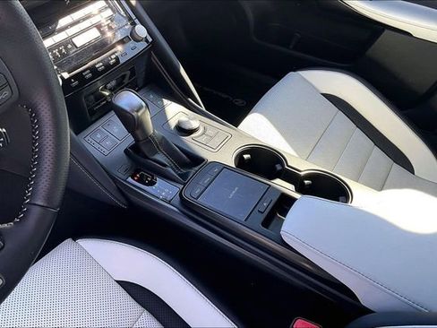 Used 2023 Lexus IS 500 image 17