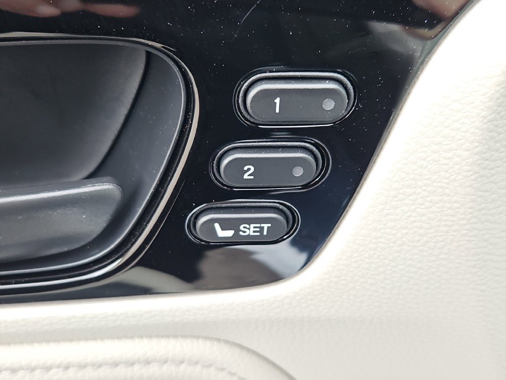 New 2026 Honda Odyssey Touring image 17