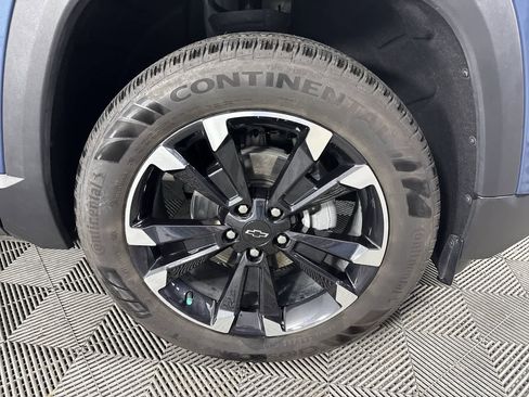 Used 2025 Chevrolet Equinox RS w/ Convenience Package III image 10