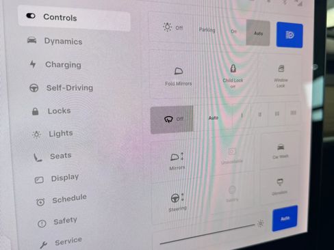 Used 2018 Tesla Model 3 Long Range RWD image 26