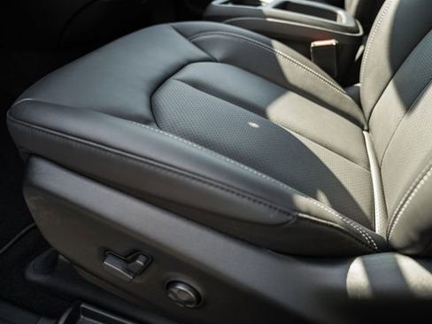New 2026 Chrysler Pacifica Select FWD image 41