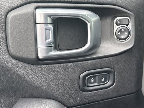 Used 2022 Jeep Gladiator Rubicon w/ LED Lighting Group image 16