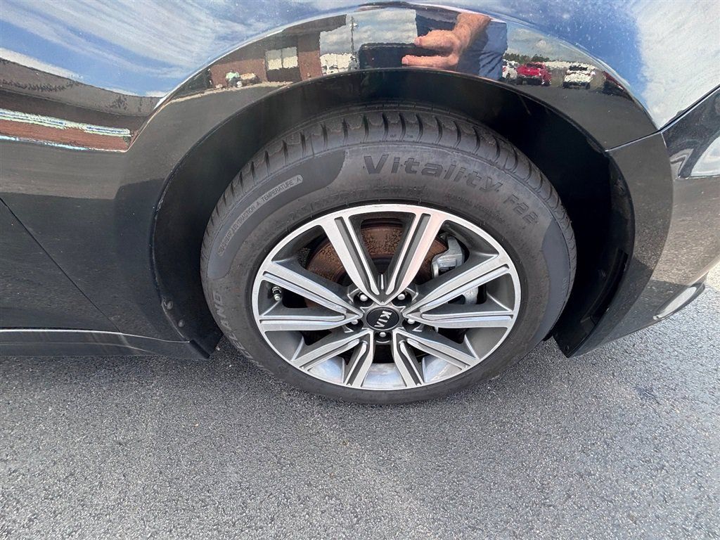 Used 2020 Kia Optima Premium FWD image 28