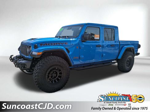 Certified 2025 Jeep Gladiator Mojave w/ Technology Group AWD/4WD image 1